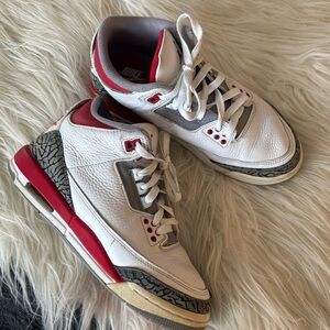 Jordan sneakers size 6Y